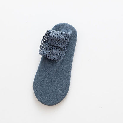 Elegant Lace Ankle Socks