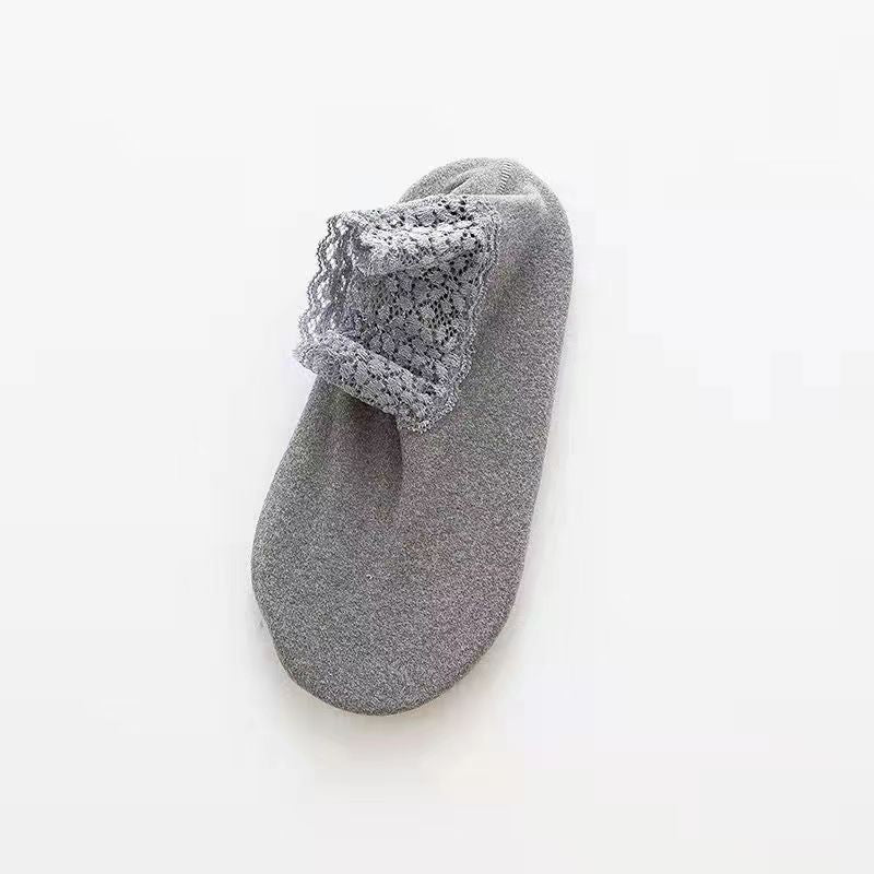 Elegant Lace Ankle Socks