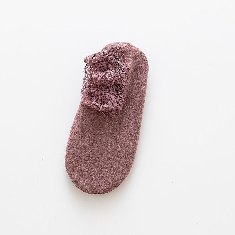 Elegant Lace Ankle Socks